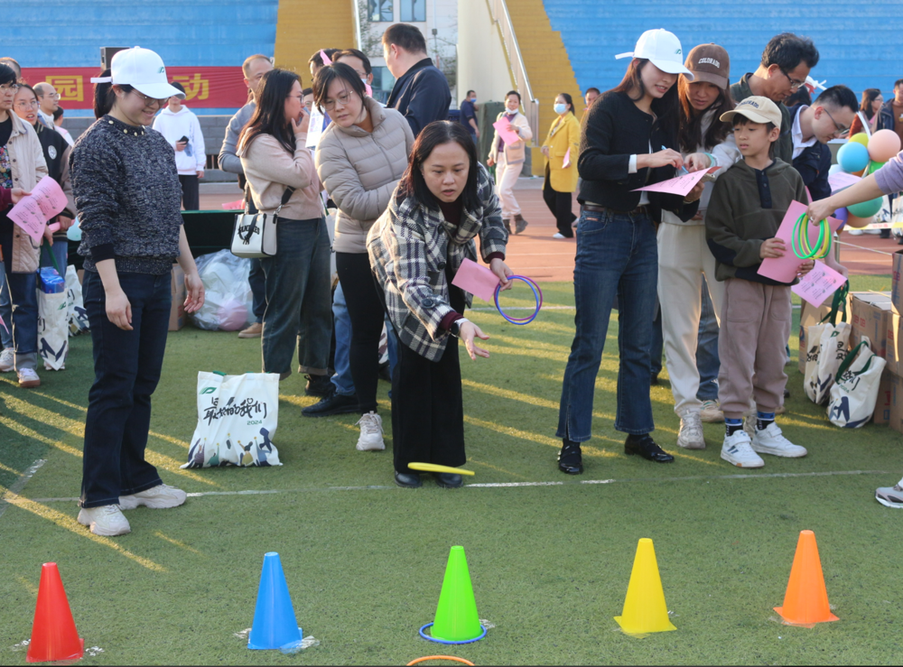 f712042339f640bd843015b56f040d5b