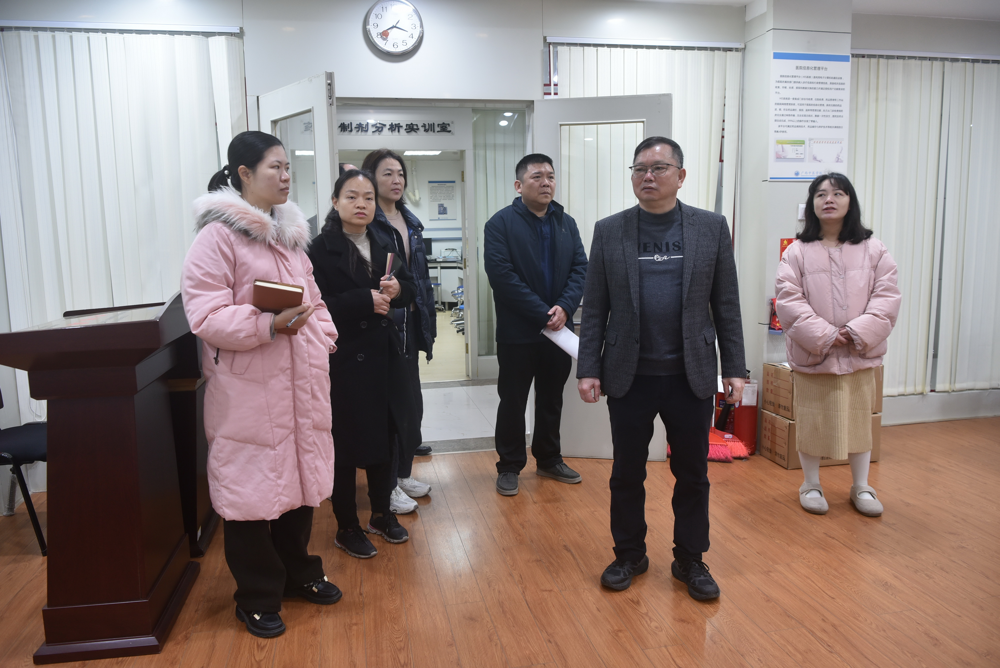 林原在东葛校区检查