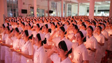 高职院、附设中医学校举办2024年 “5.12”护士文化节授帽仪式