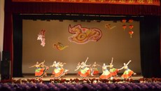 玉兔呈祥，金龙贺岁，以心迎新，欢庆元旦——护理学院举行2012迎新晚会