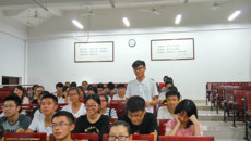 人文社科学院2016年“两学一做”系列活动之观看专题栏目《榜样》座谈会圆满结束