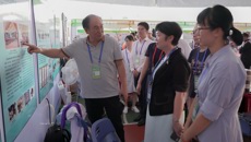 自治区教育厅厅长唐咸仅莅临广西中医学校2019中国——东盟职业教育学生技术技能展指导