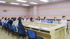 点点体育召开教职工团委主题会议