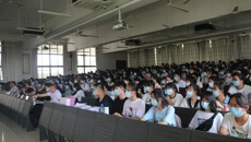 药学院召开2021级新生欢迎会