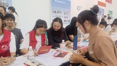 护理学院顺利完成2023级新生迎新工作