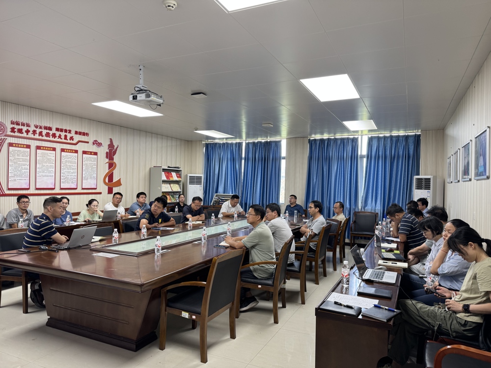 年中工作进展汇报现场（一）