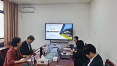 点点体育召开研究生教育和思政课教学成果培育指导会