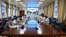 中恒集团一行到学校调研座谈