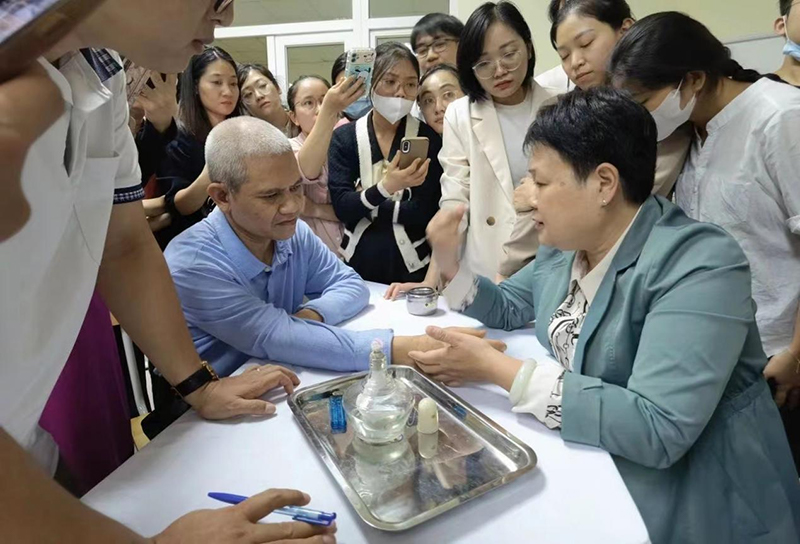 taptap点点体育专家团组赴越南开展中医药民族医药推广活动。taptap点点体育供图