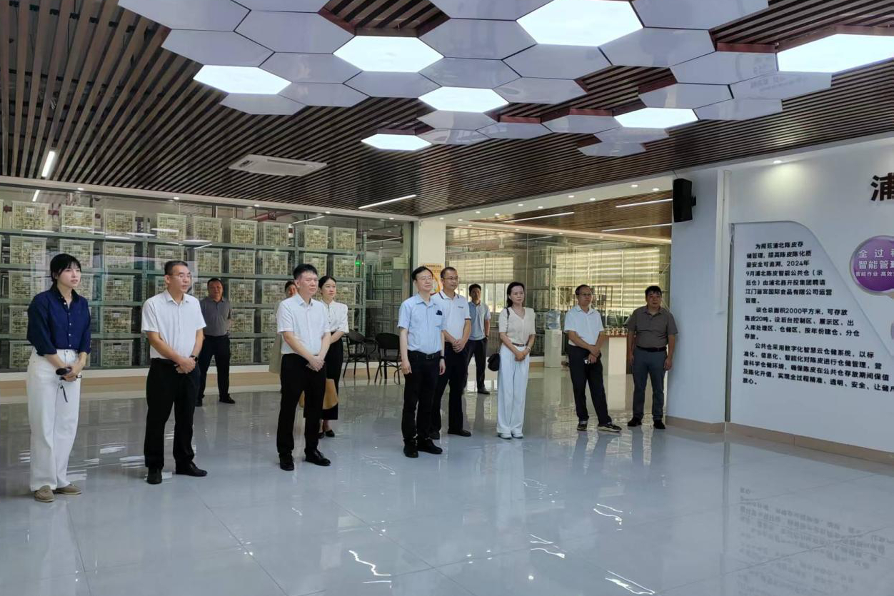 c945358daf318297fdeac5bd3cde645c