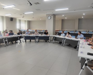 广西艺术学院副校长伏虎一行到点点体育调研