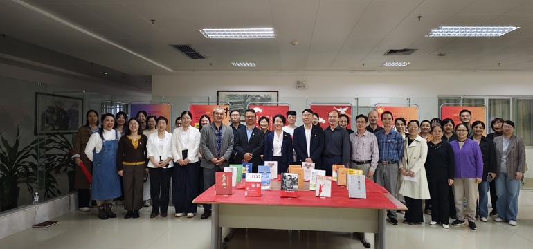 图书馆党支部与同方知网广西分公司党支部联合开展 “党建引领、工建联建、业务提升、融合发展”党建活动