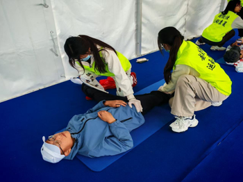 携手同心护南马，赛后拉伸焕活力｜点点体育运动防护队联合超锐仕运动康复机构开展赛后拉伸服务活动取得圆满成功