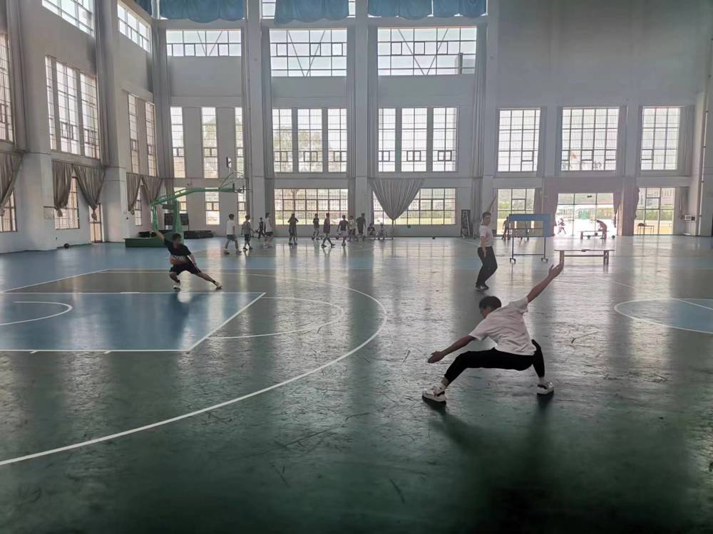 C:\Users\ADMINI~1\AppData\Local\Temp\WeChat Files\4e0b86bd0d58d36be7281950cb49b5f.jpg