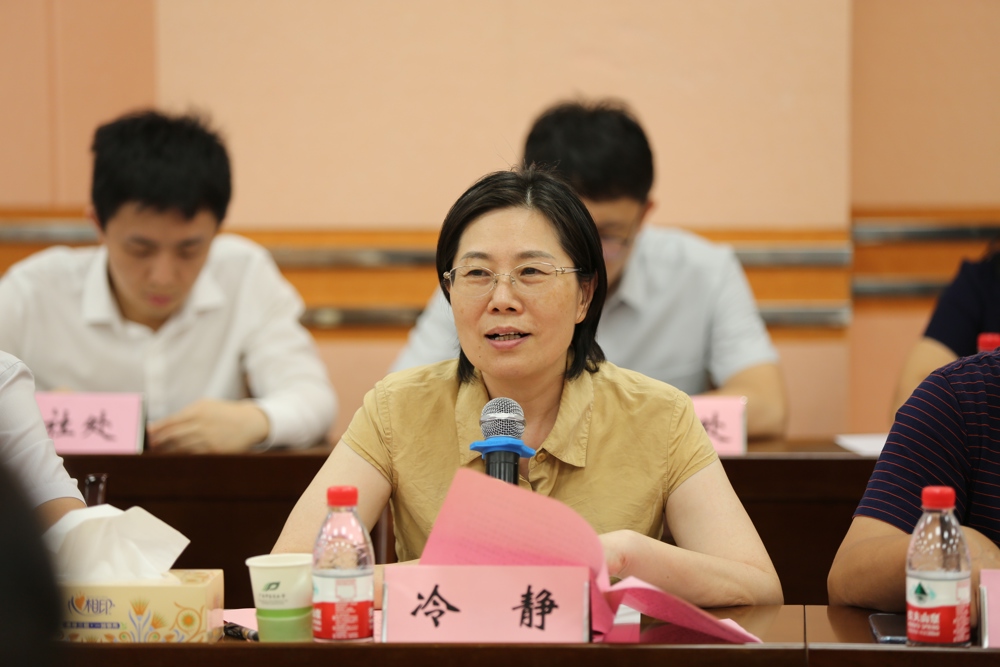 冷静副校长讲话