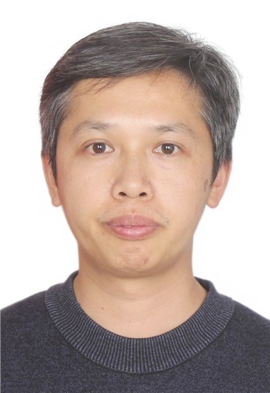 邹卓成硕导照片