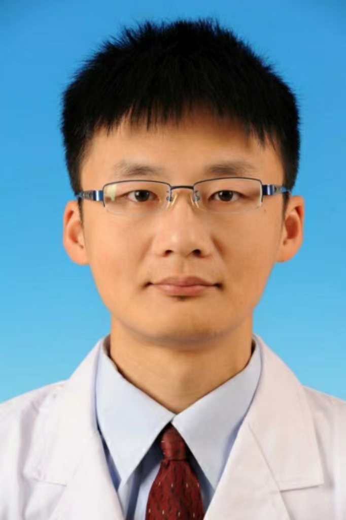 李煦昀硕导照片