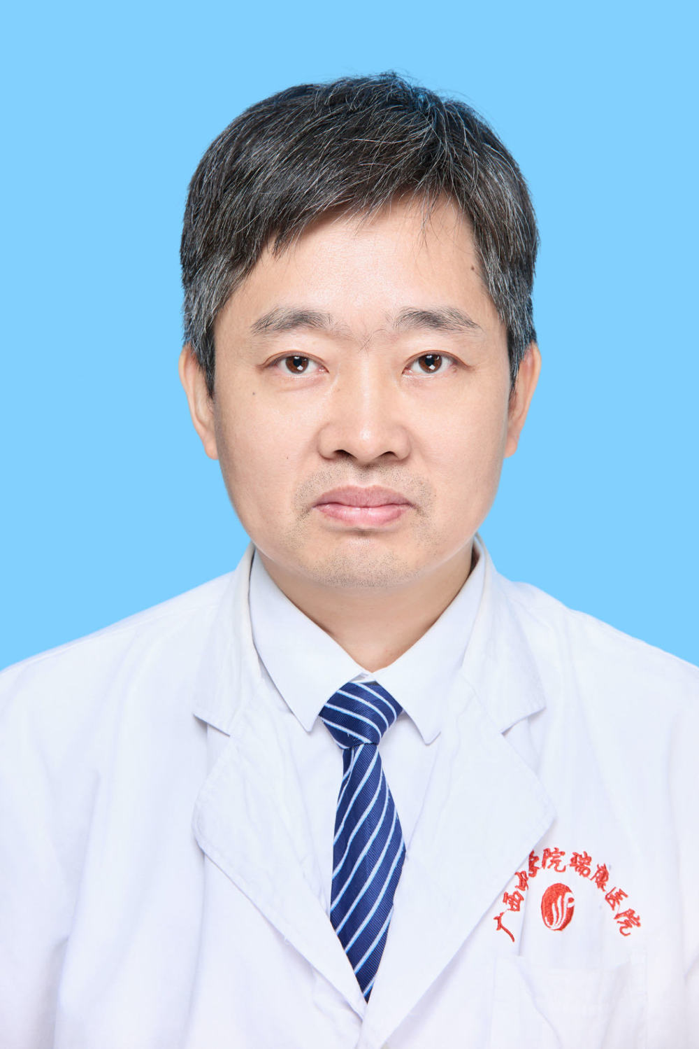 向少伟博导照片