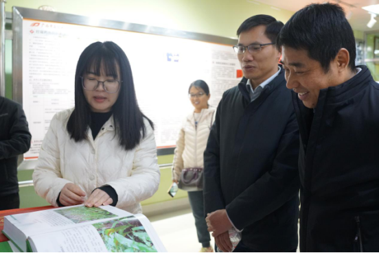 DCFCD86D05DD7A4C622021C444DE0C95